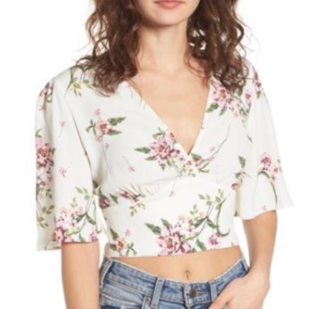 ASTR The Label Floral Crop Top